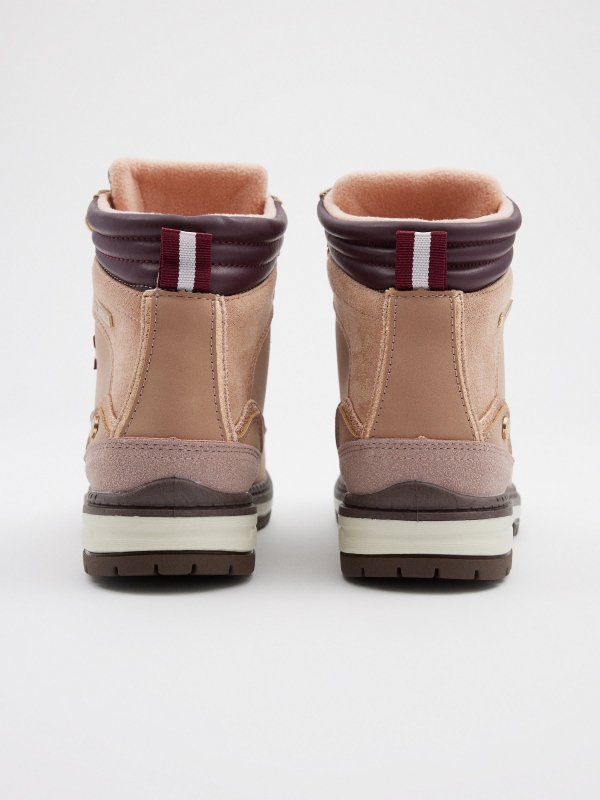 Camel mountain style boot pink detail view