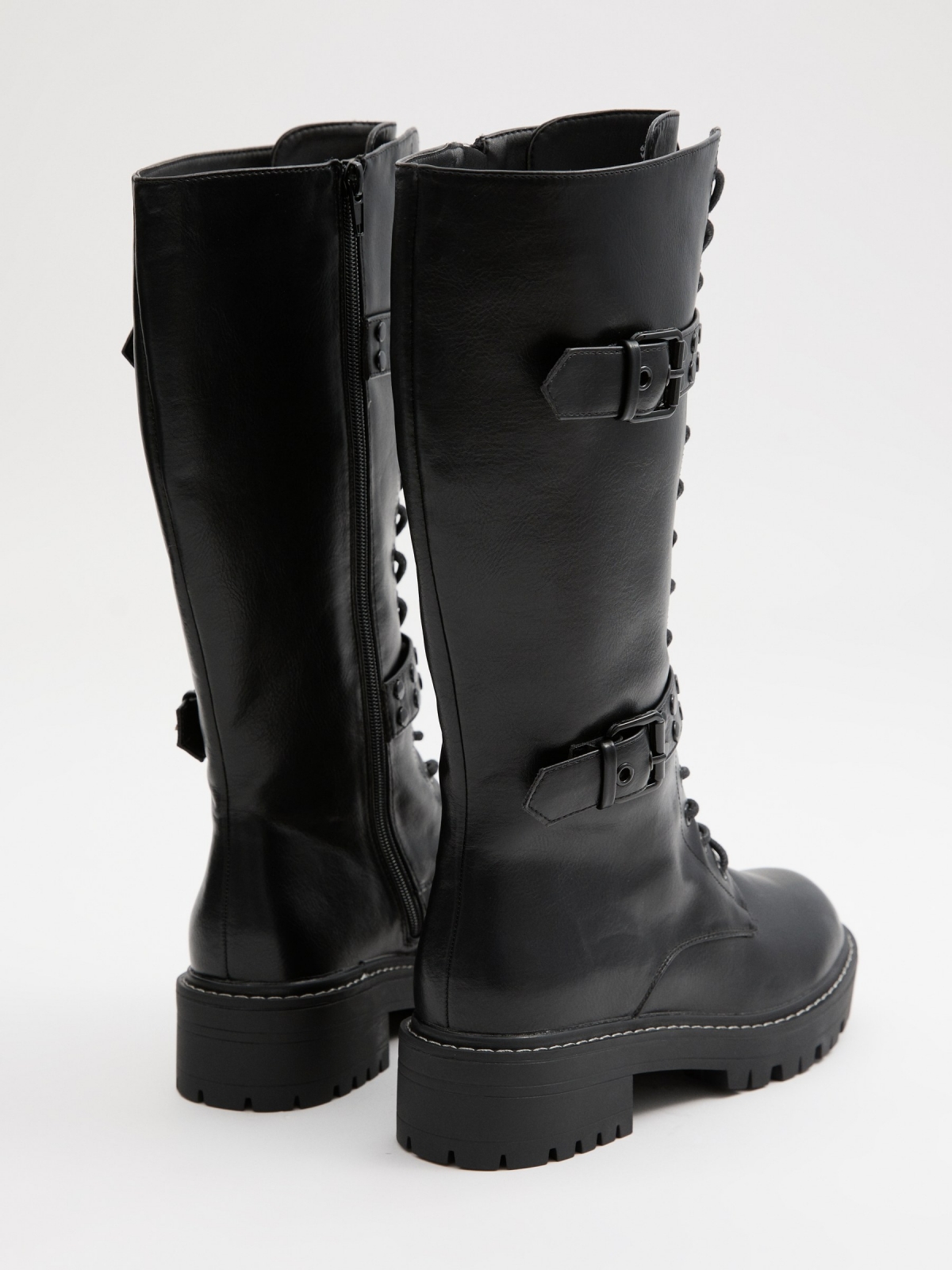 High boots with laces and platform black 45º back view