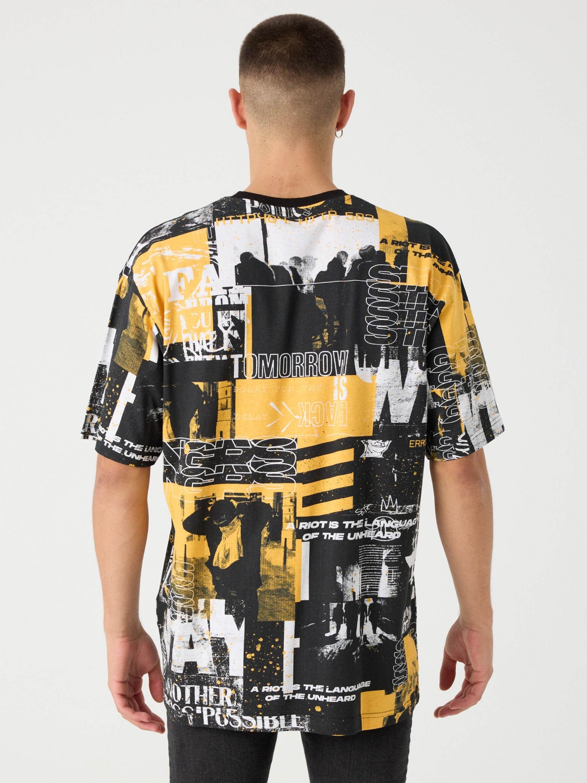 Collage print t-shirt black middle back view