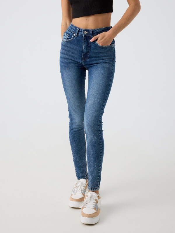 High waist skinny jeans with five pockets steel blue middle front view