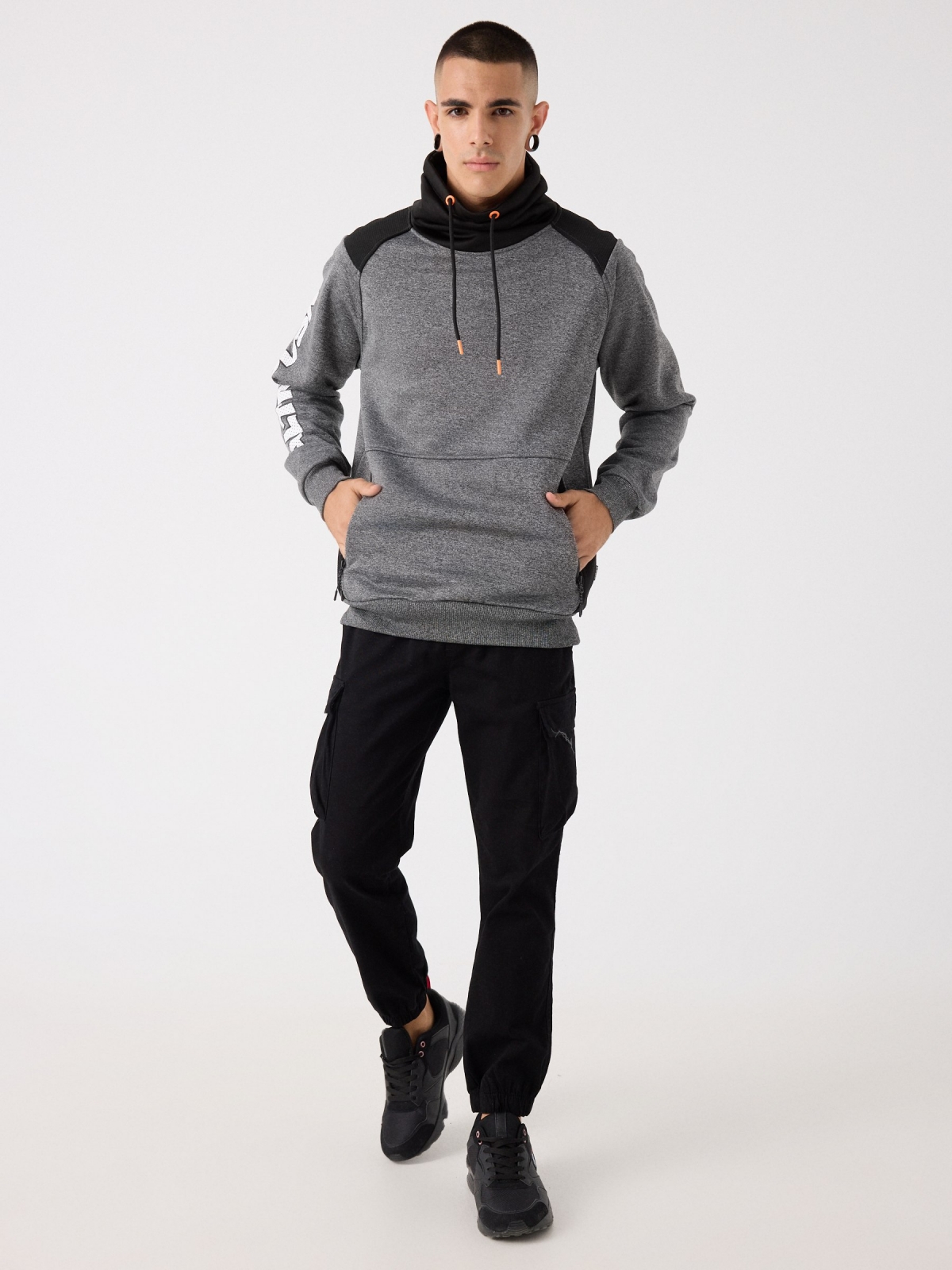 High-neck slogan sweatshirt grey front view