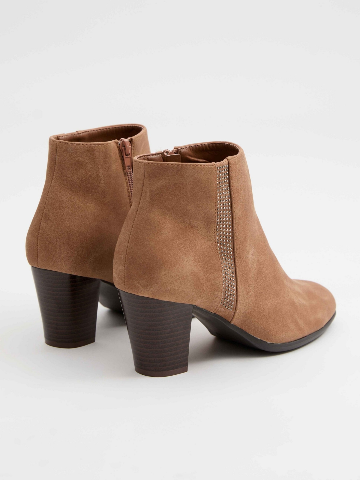 Camel leather effect ankle boots beige 45º back view