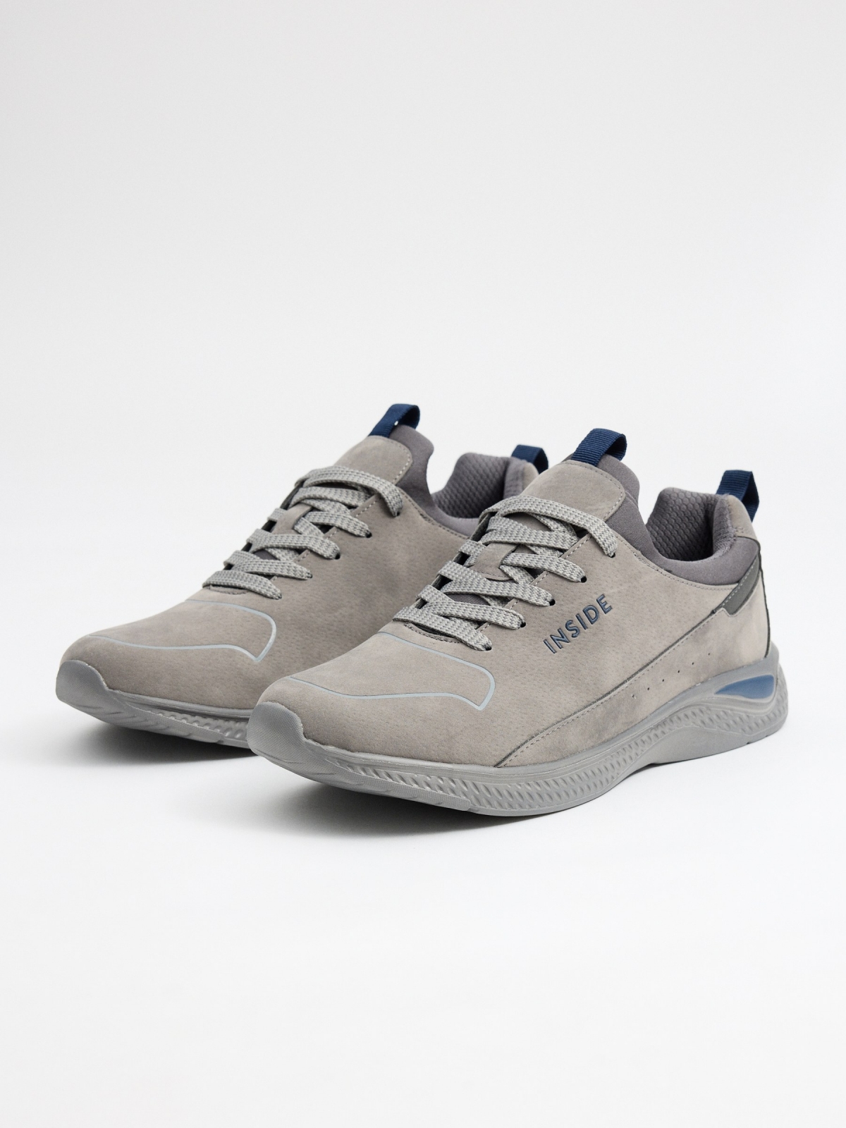 Casual gray leather effect trainers grey 45º front view