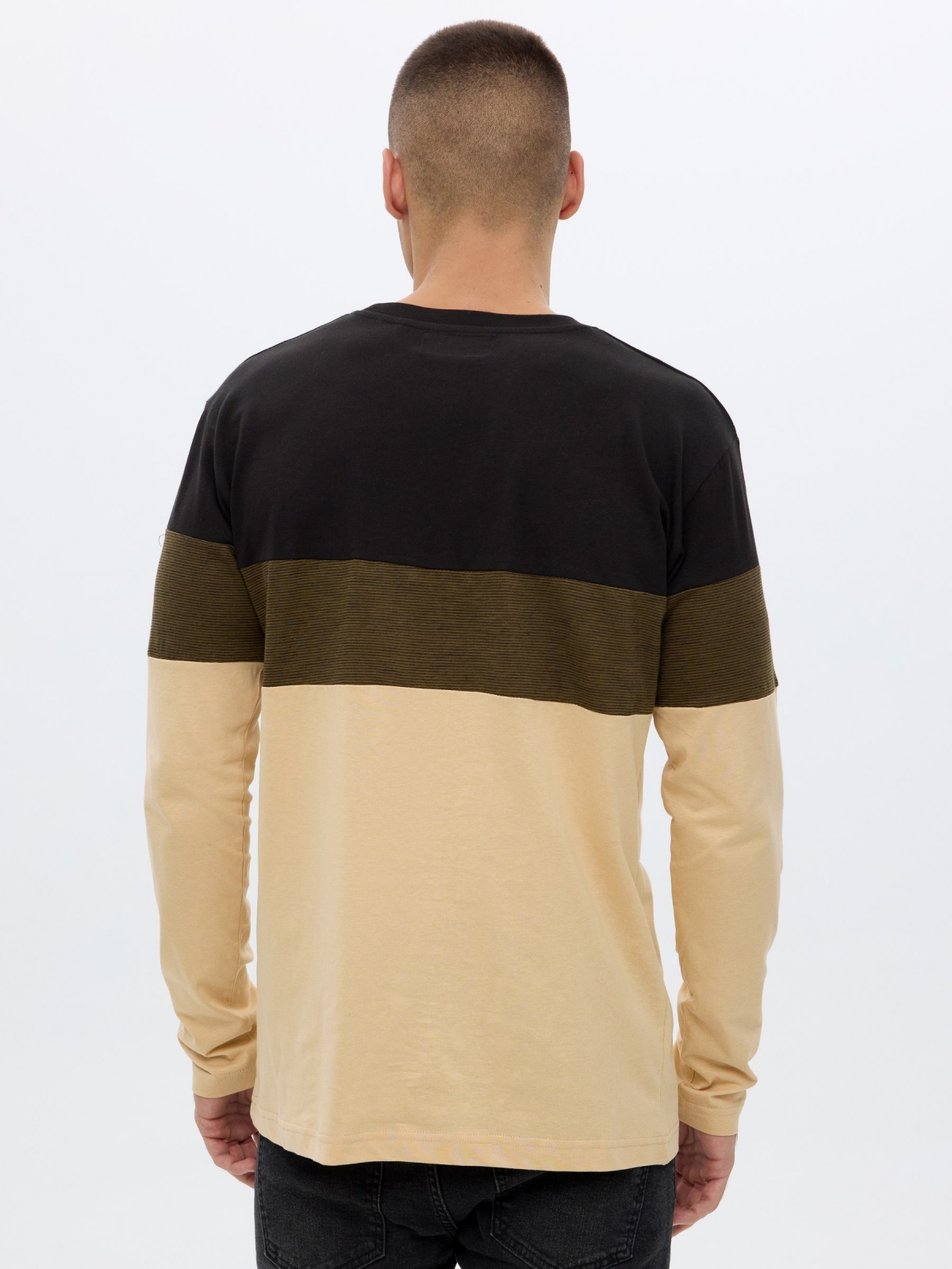 Combined textures T-shirt sand middle back view