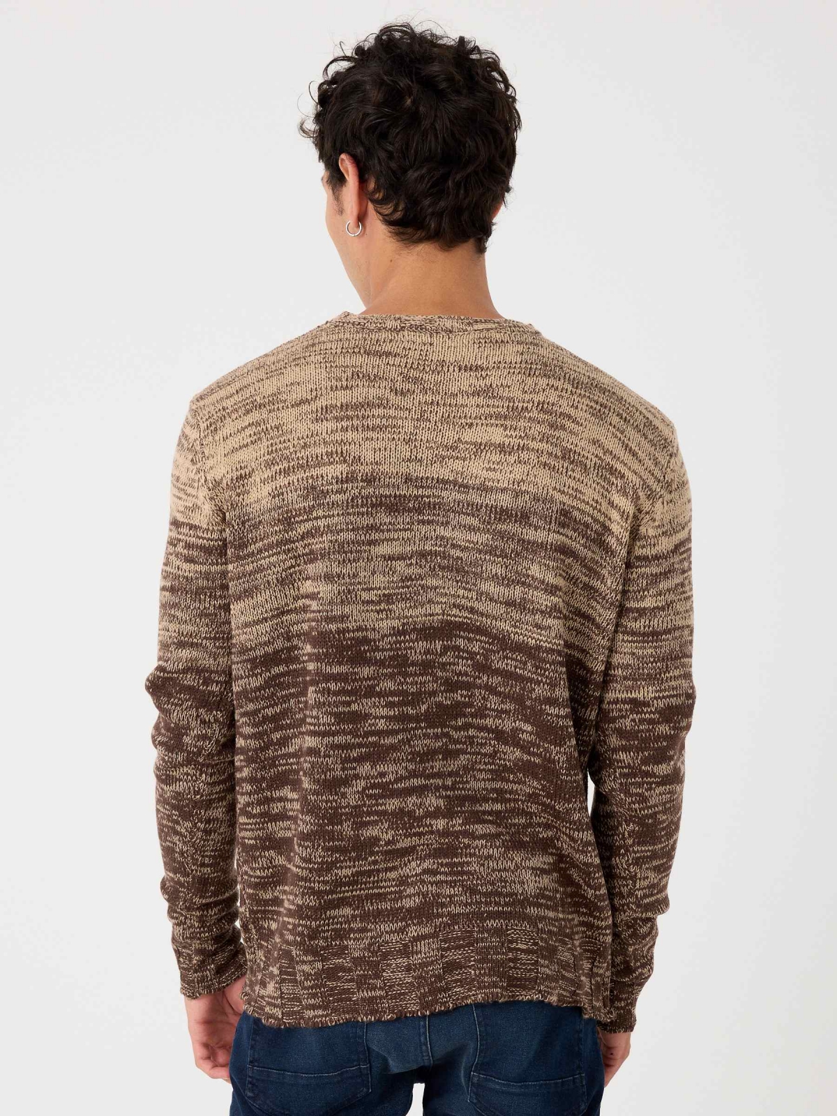 Suéter combinado marmorizado marrom vista meia traseira