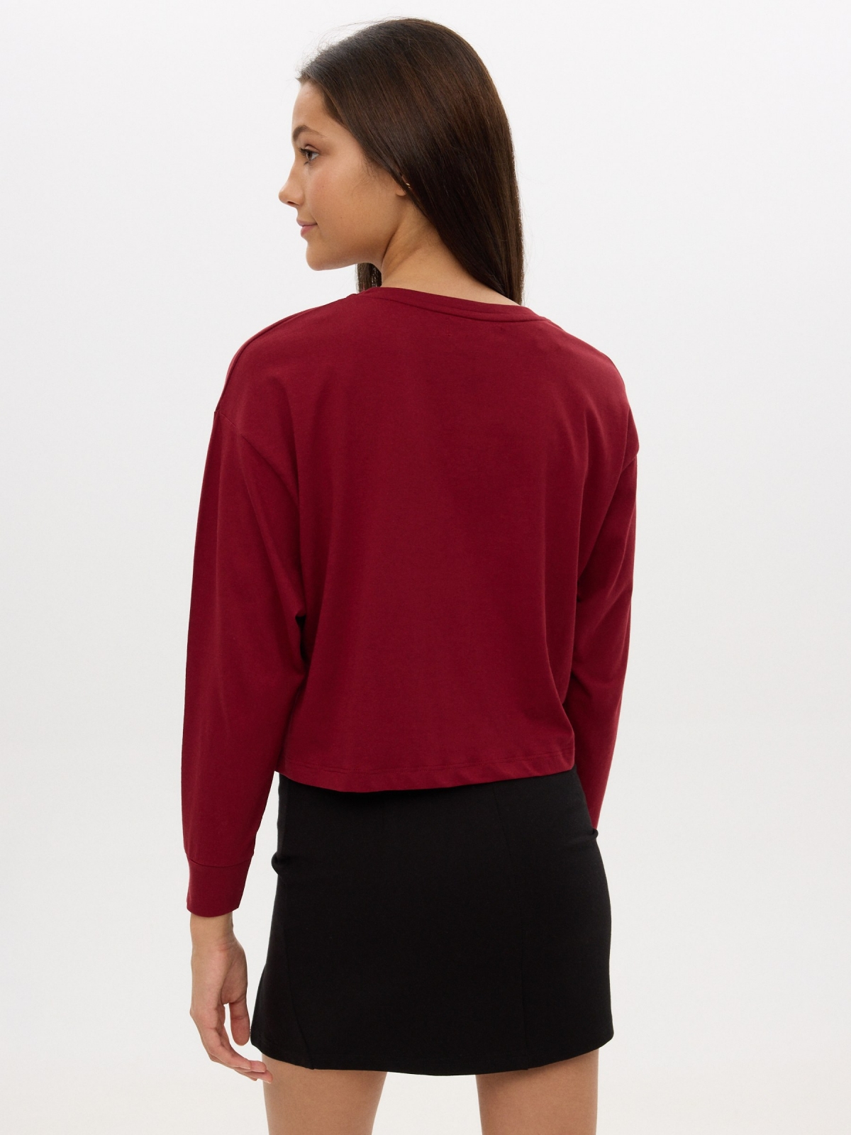 T-shirt with print garnet middle back view