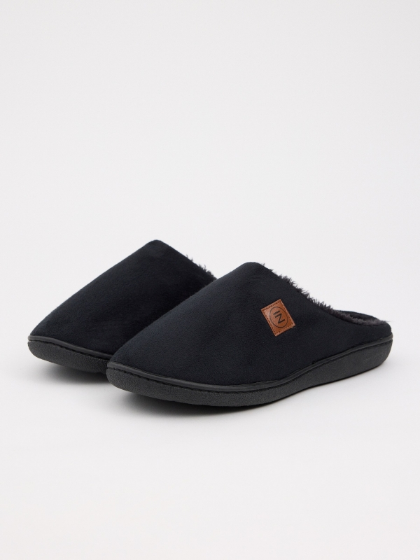 Black home slippers black middle back view