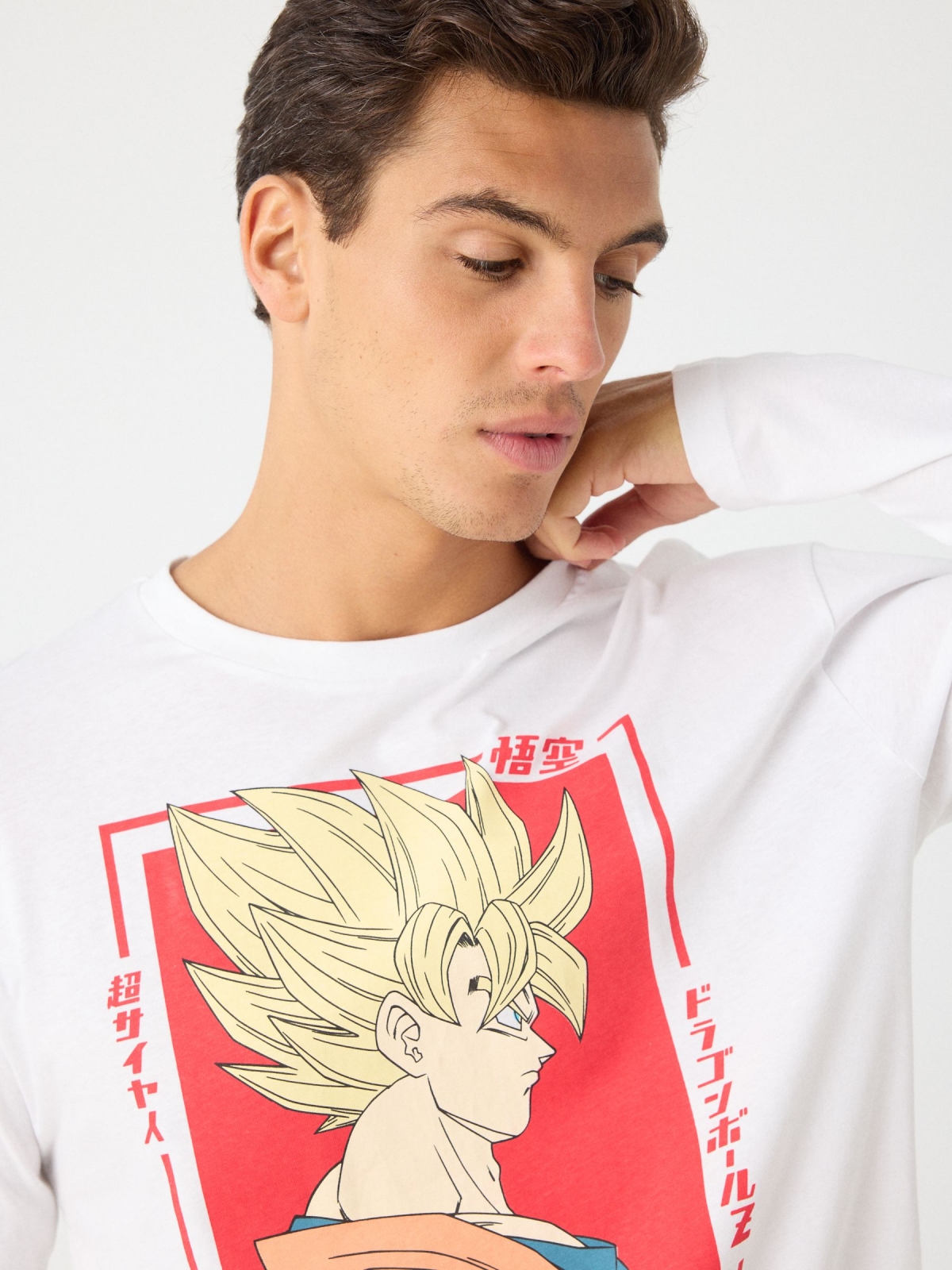 Camiseta manga larga Dragon Ball blanco vista detalle