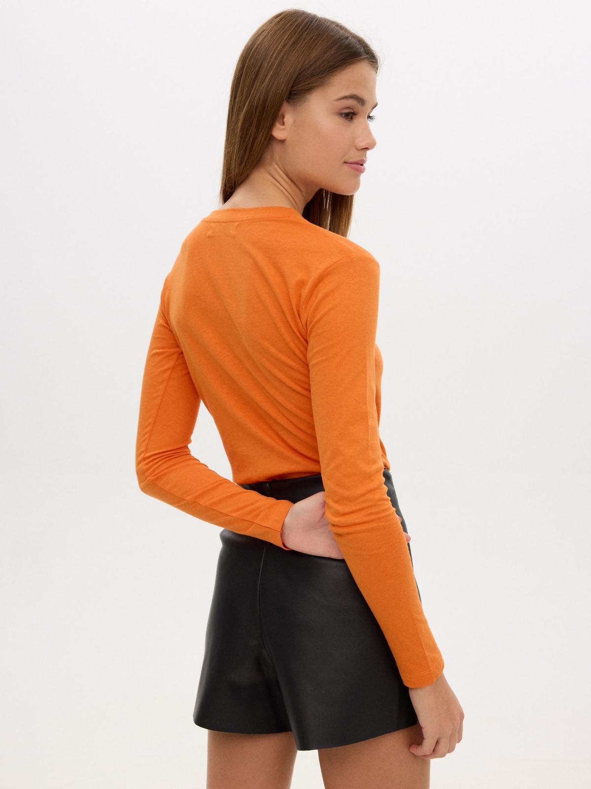 Transformar a T-shirt do Futuro laranja vista meia traseira