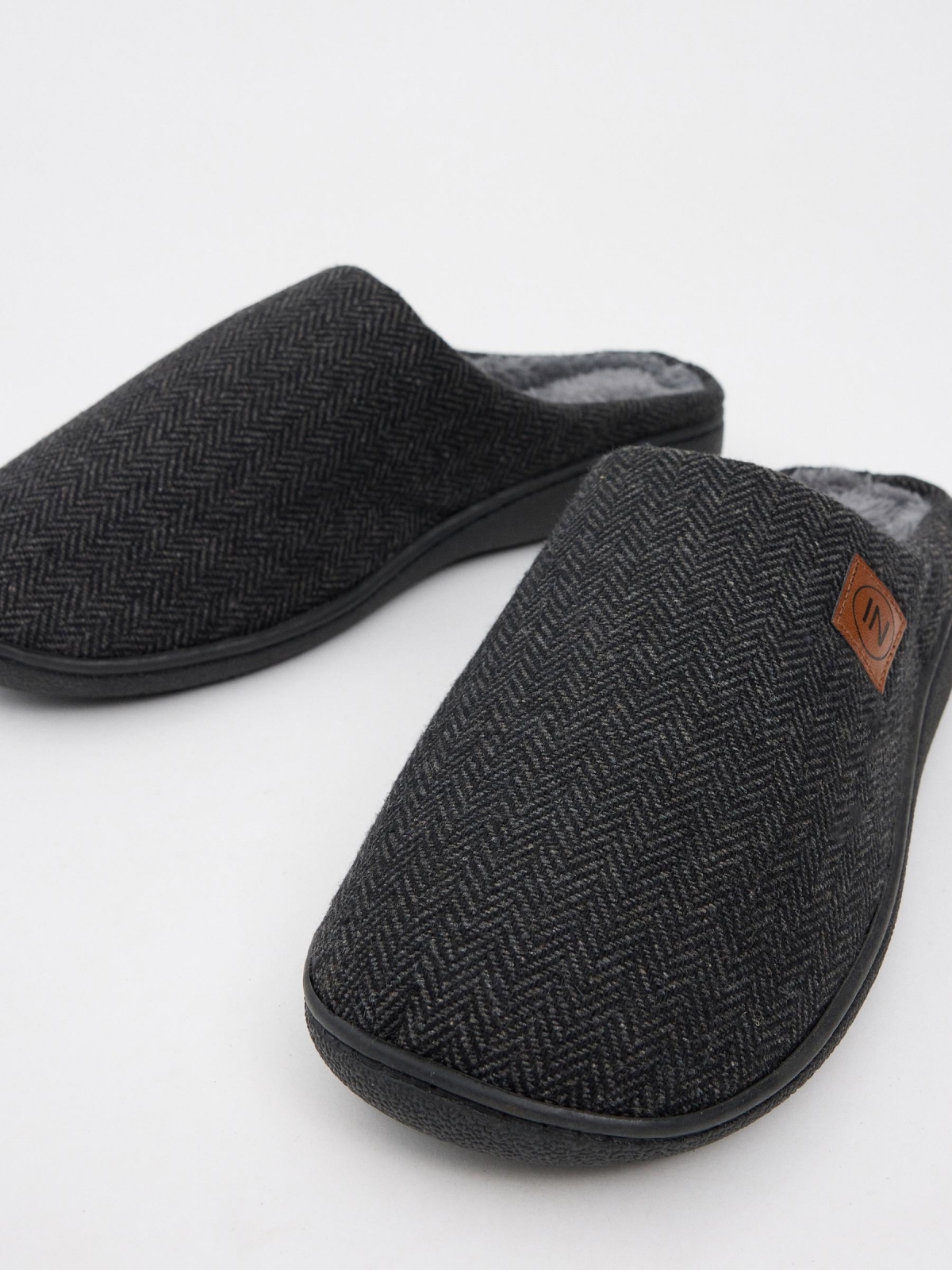 Fur lined home slippers dark grey detail view