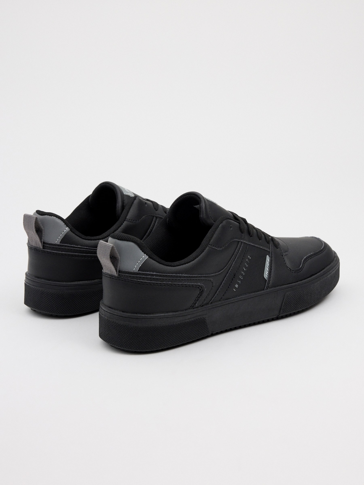 Black leather-effect retro sneaker black 45º back view