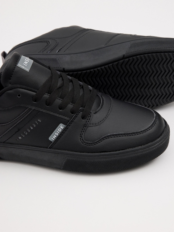 Black leather-effect retro sneaker black detail view