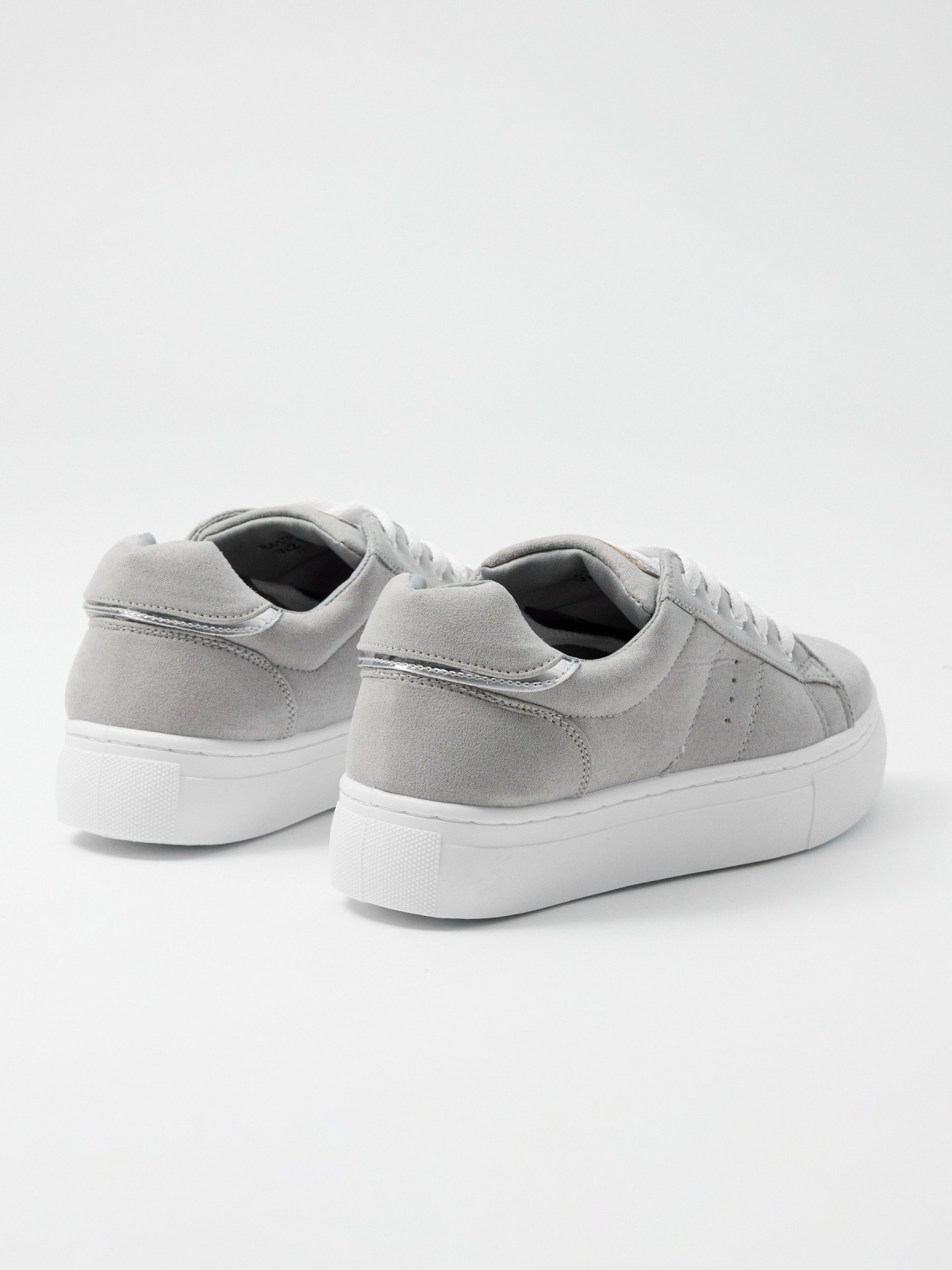 Casual sneaker with silverofmra grey 45º back view