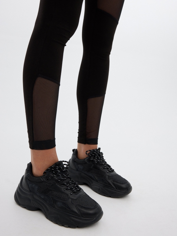 Leggins combined with mesh black detail view