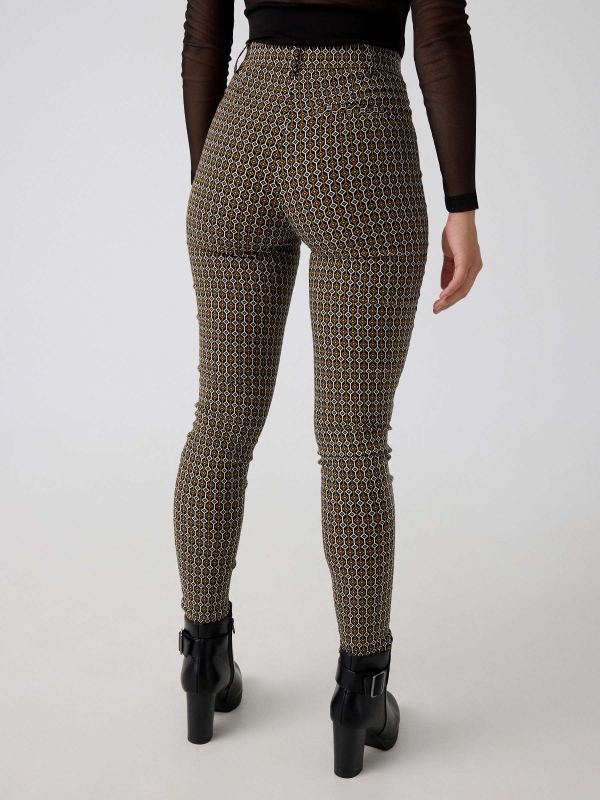 High-waist checkered leggings raw middle back view