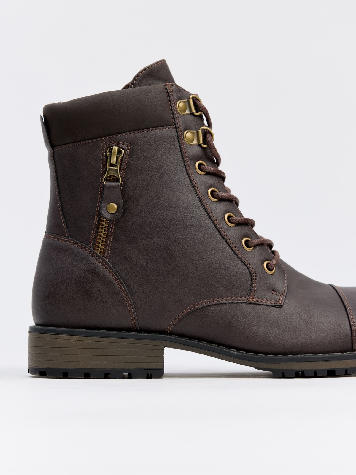 Brown military boot with zipper detail earth brown detail view