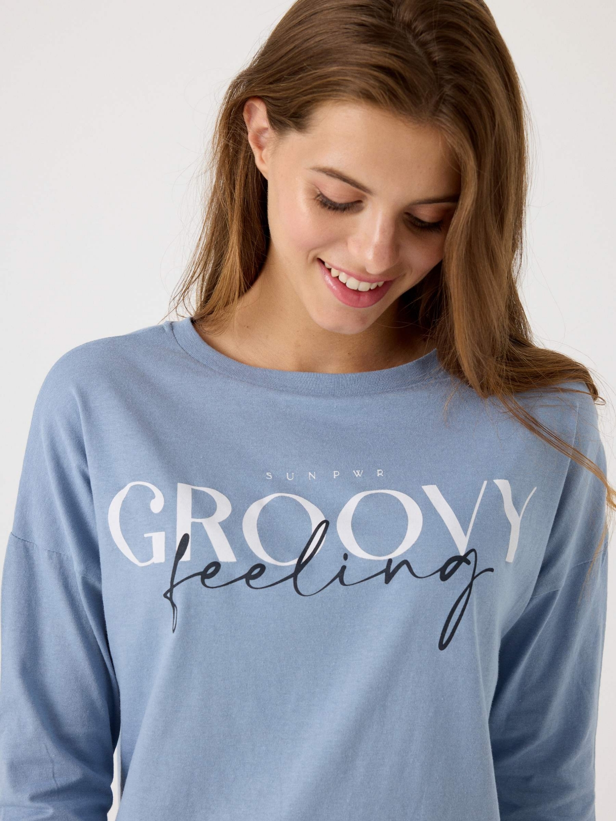 3/4 sleeve t-shirt with text print light blue detail view