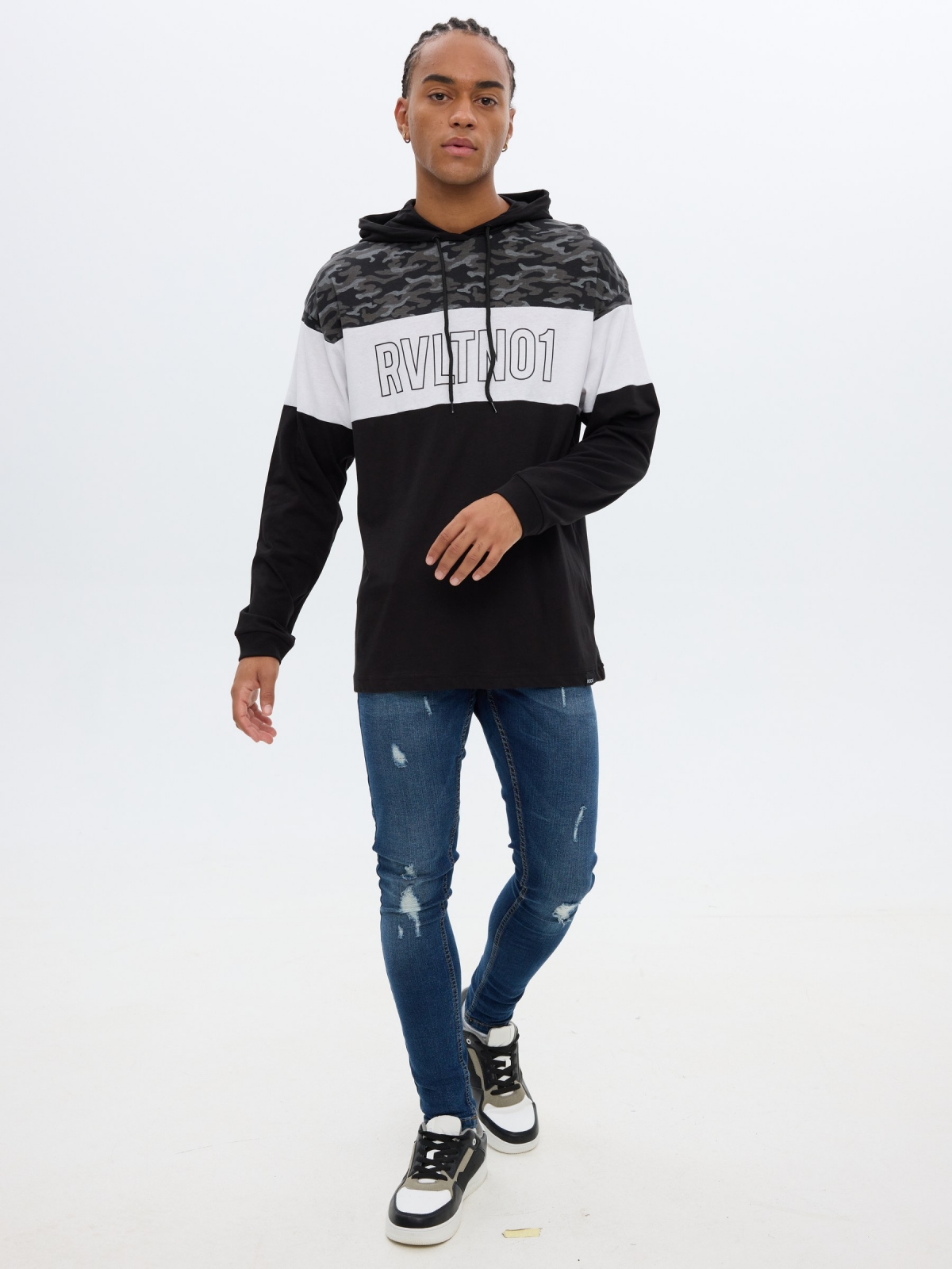 Camouflage hooded t-shirt black front view
