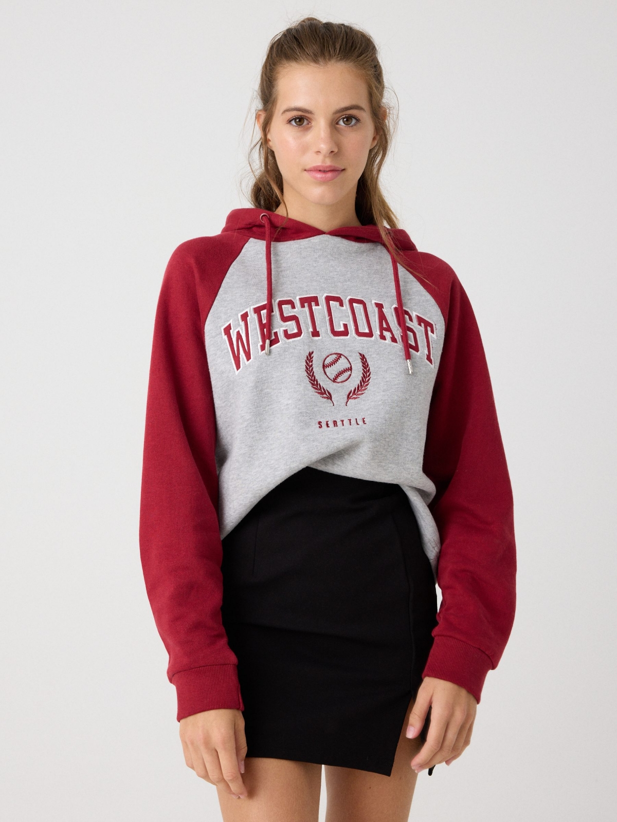 Embroidered hoodie garnet middle front view