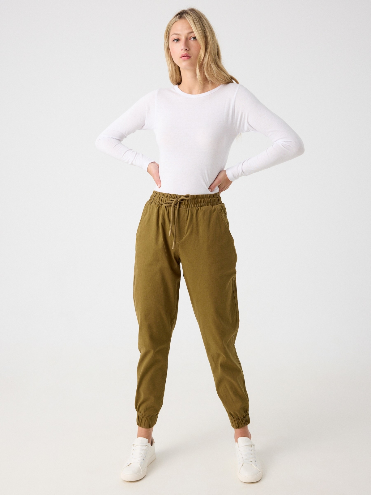 Twill joggers earth brown front view