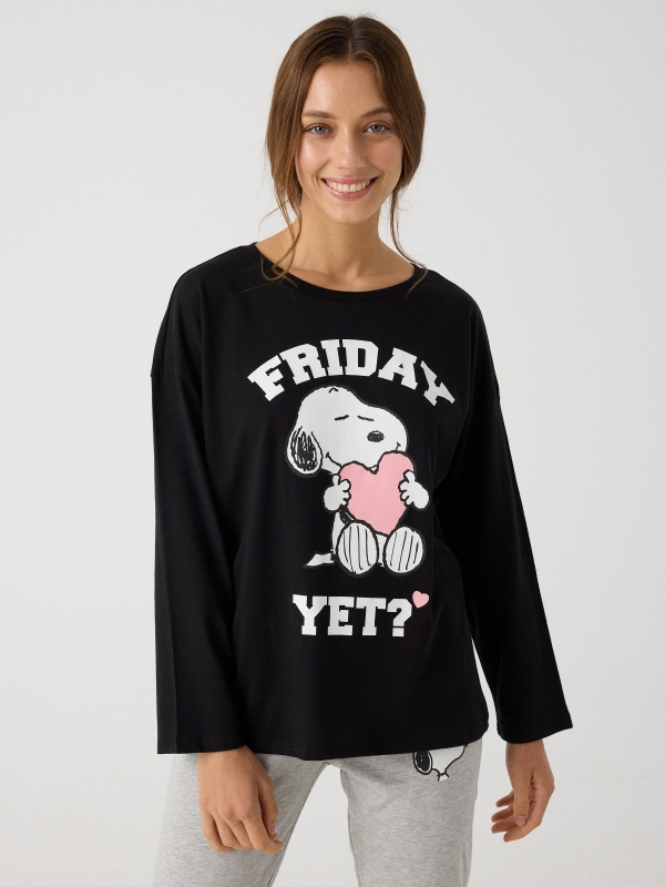 Pijama Snoopy negro vista media frontal