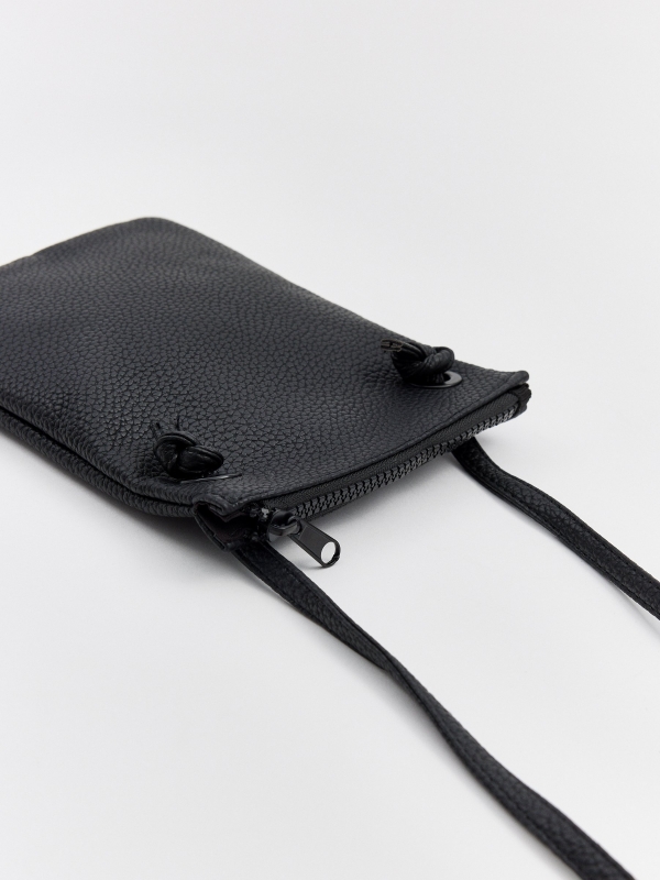 Knots shoulder bag black detail view
