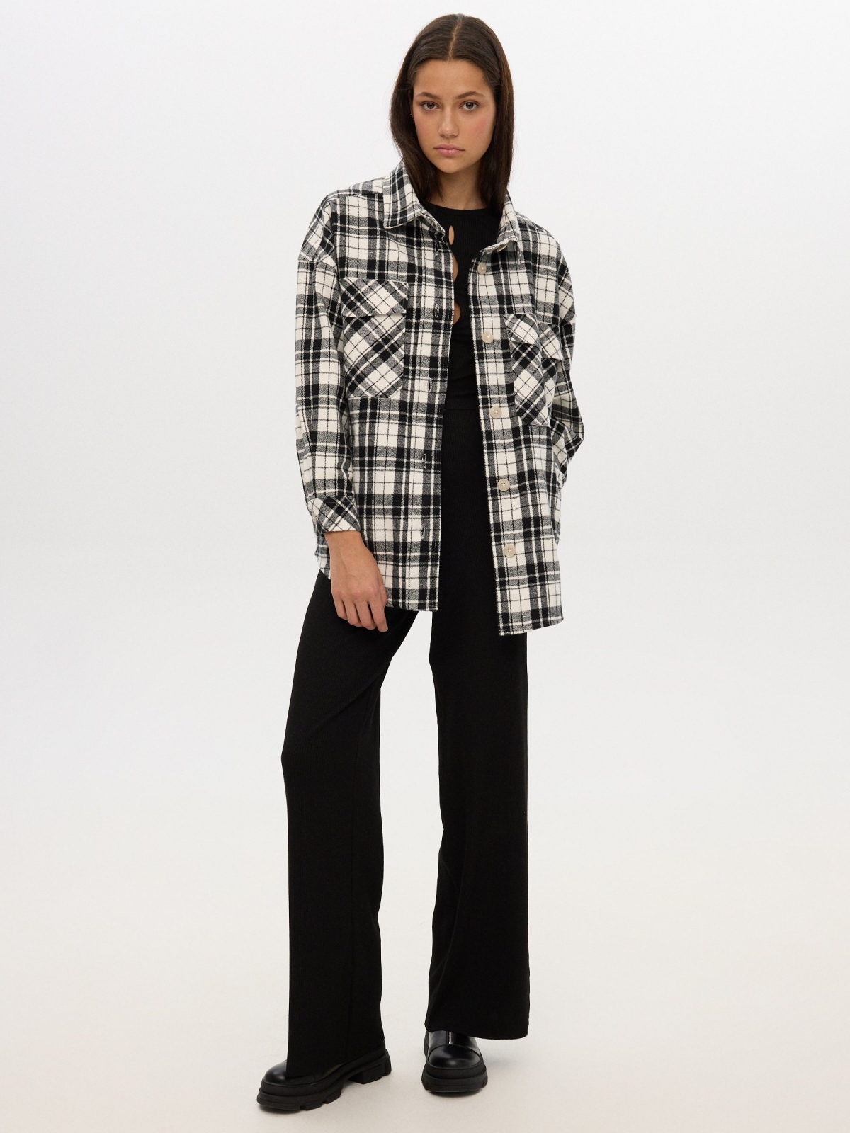 Checked overshirt with pockets black front view