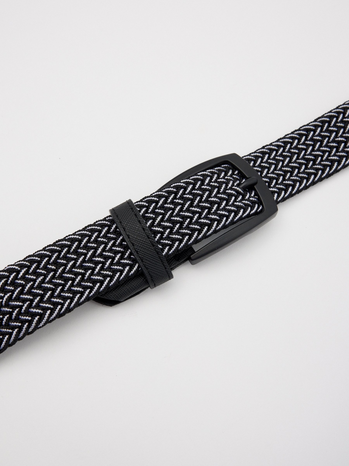 Elastic braided belt detail view