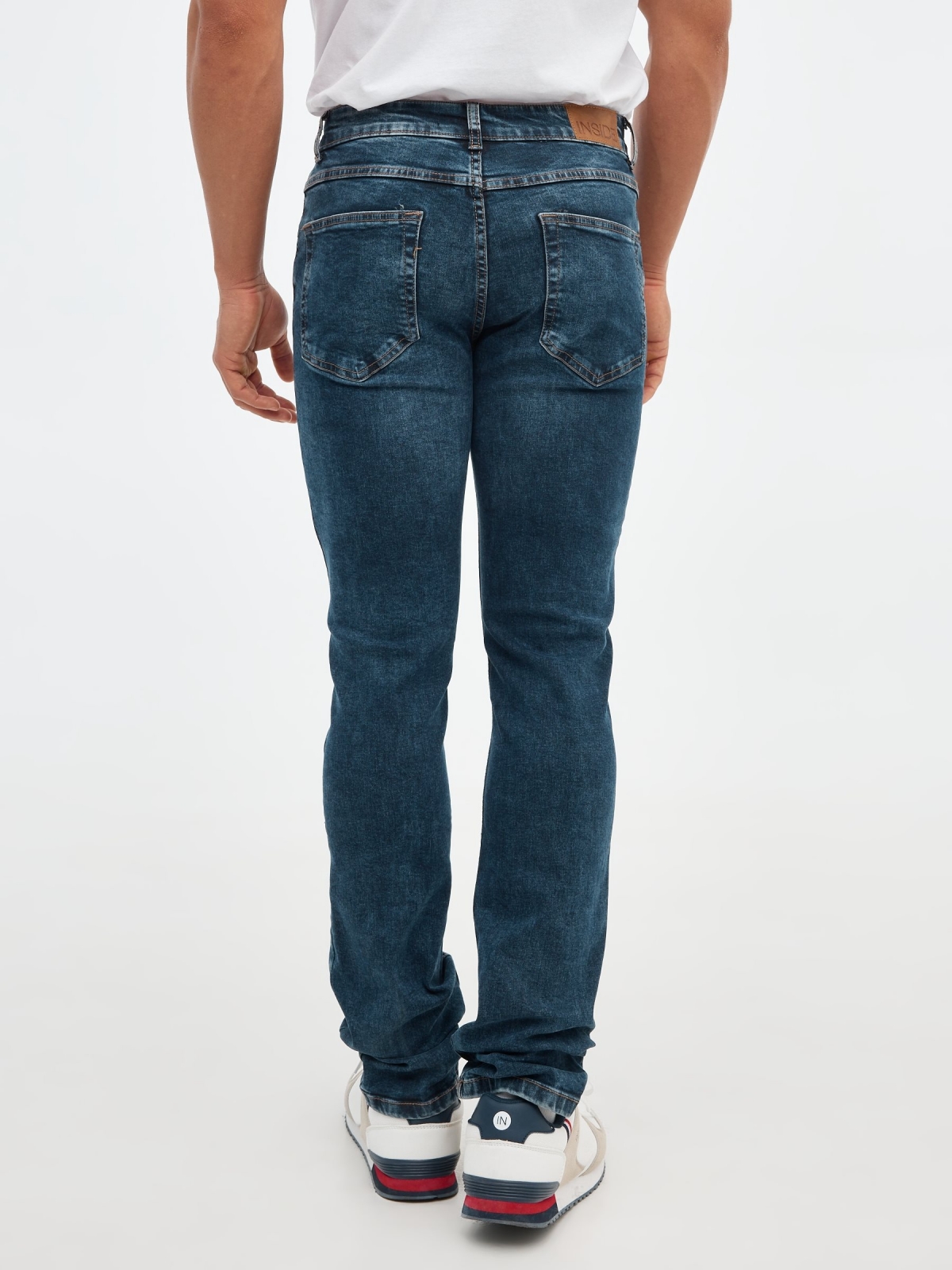 Basic regular jeans blue front view