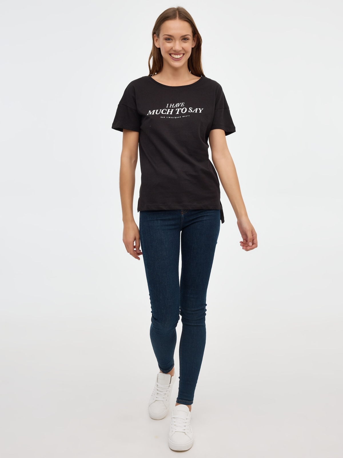 T-shirt Much to Say preto vista geral frontal