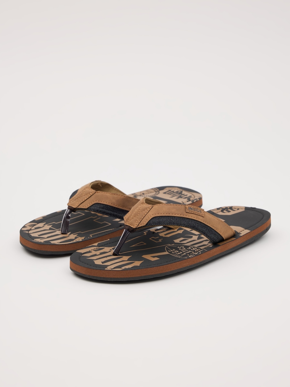 Leatherette toe sandal earth brown 45º front view