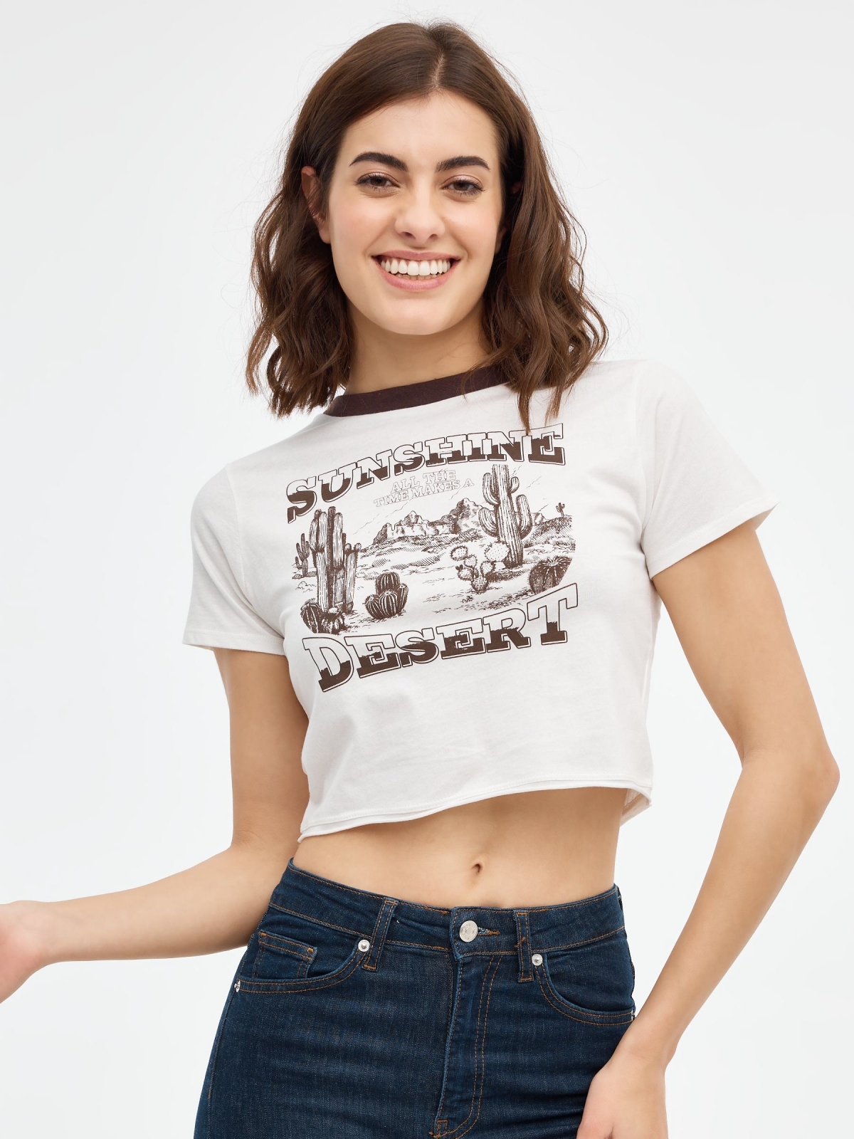 Camiseta crop Sunshine blanco roto vista media frontal