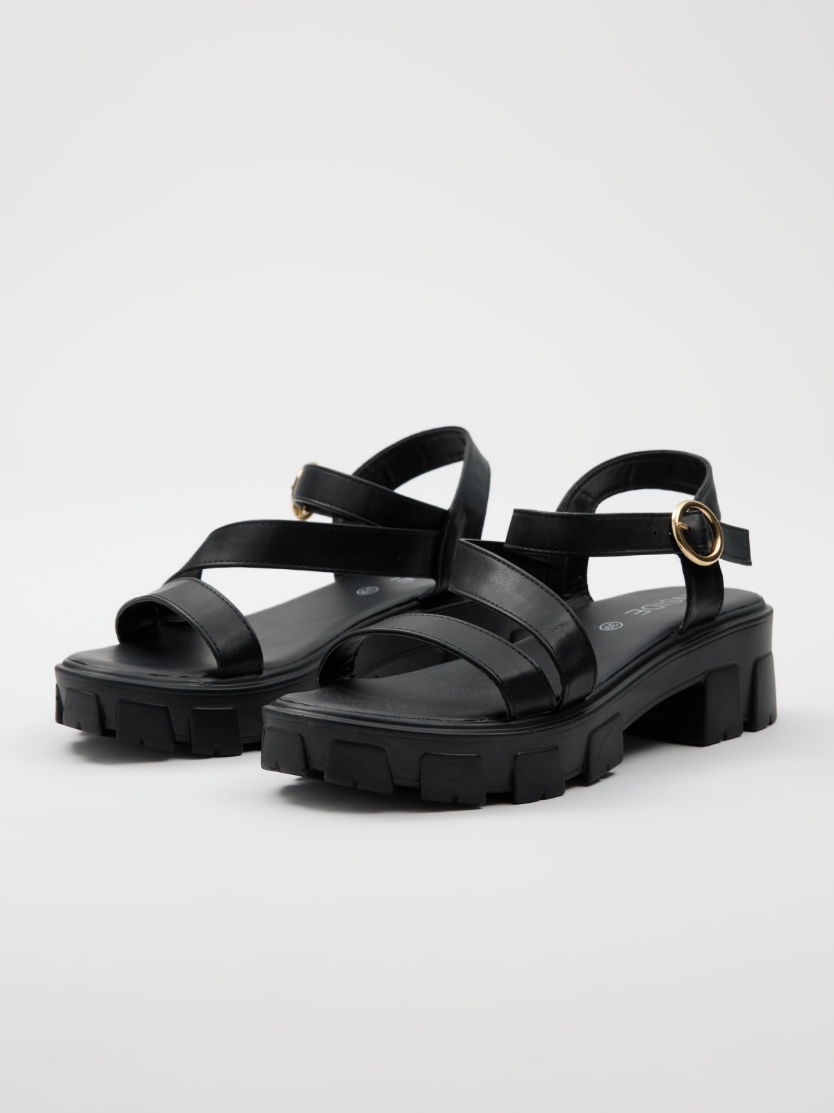 Platform sandal with heels black 45º front view