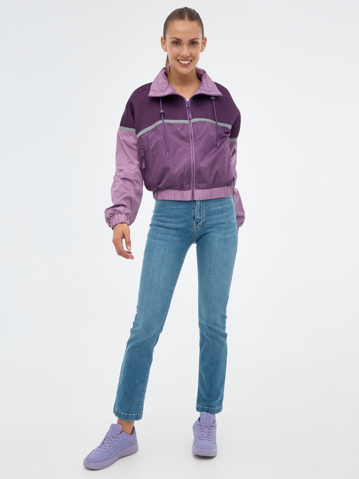 Lightweight nylon jacket aubergine front view
