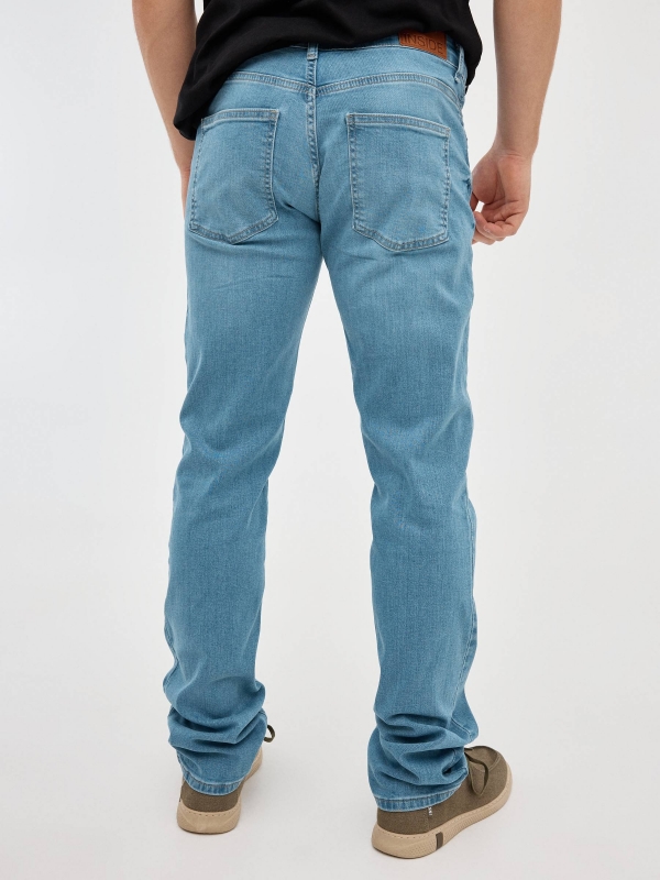 Jeans Regular azul claro azul claro vista media trasera