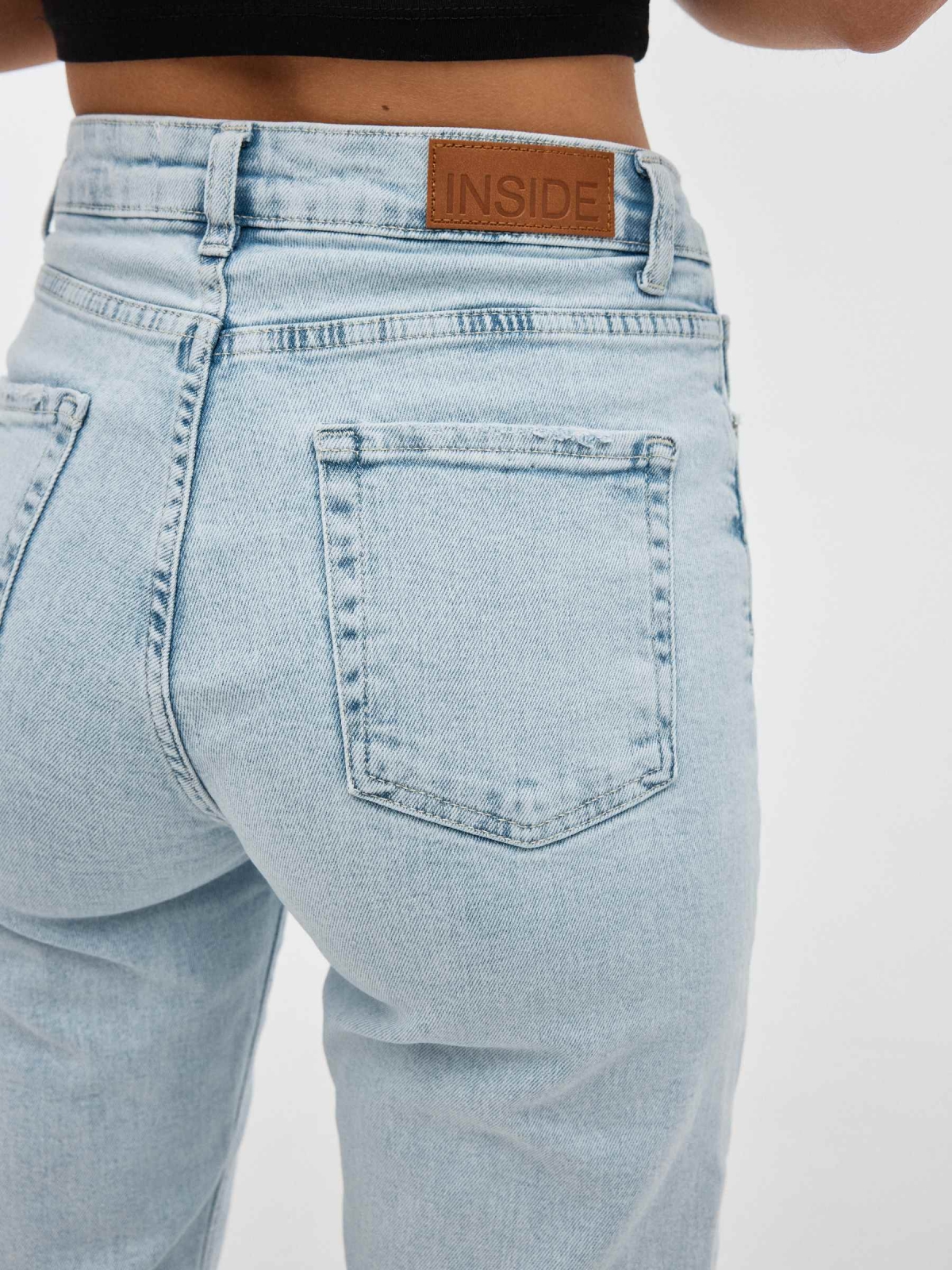 Mãe jeans slim azul claro azul claro vista detalhe