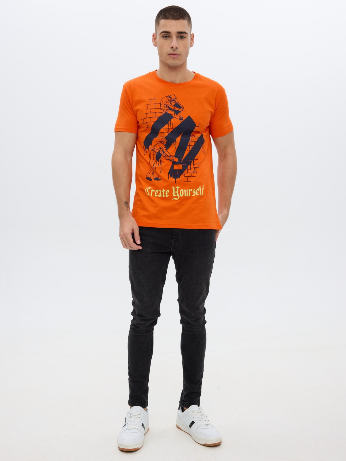 Camiseta Create Yourself naranja vista general frontal