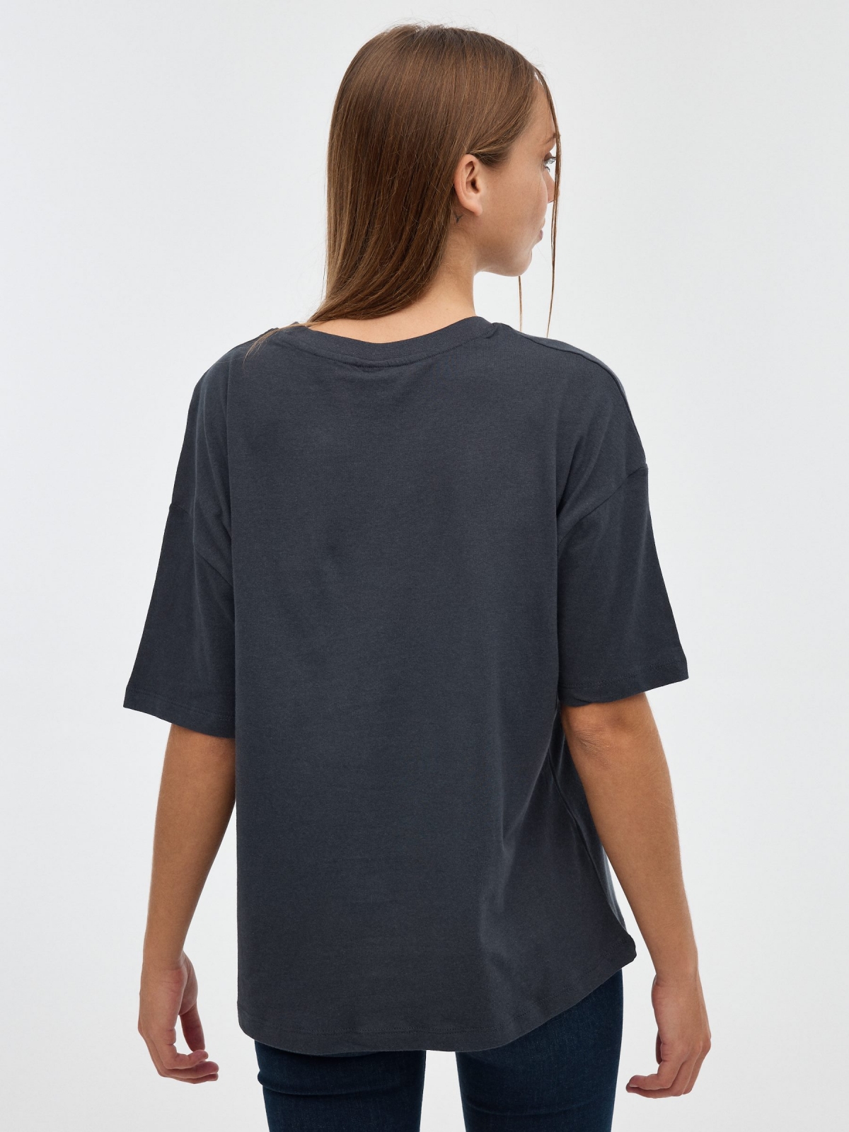 T-shirt Nirvana oversized cinza escuro vista meia traseira