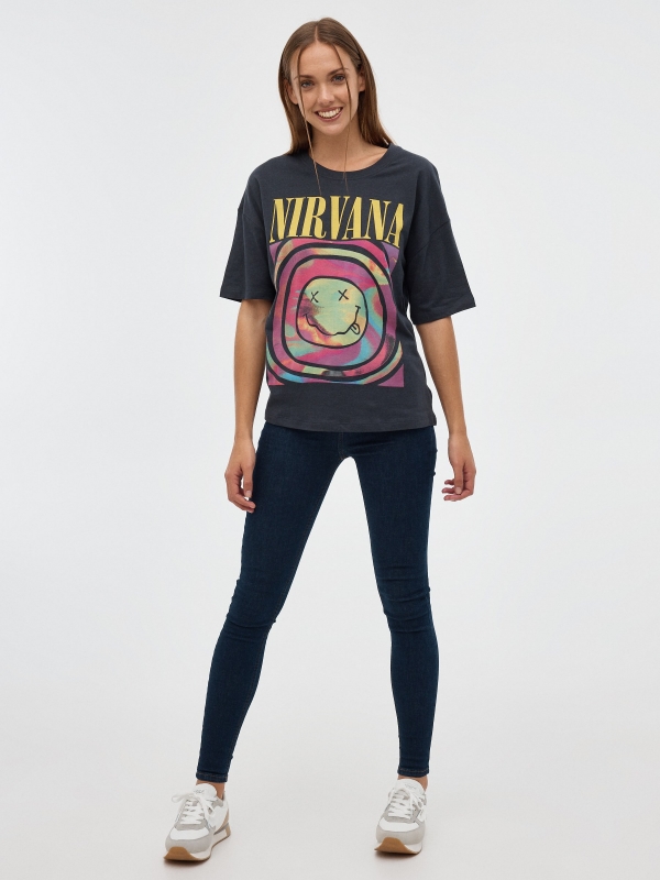 T-shirt Nirvana oversized cinza escuro vista geral frontal