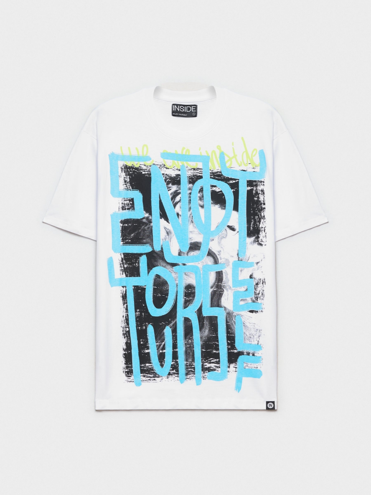  T-shirt com impressão de texto branco