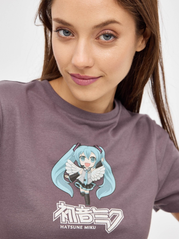 T-shirt de impressão Hatsune cinza escuro vista detalhe