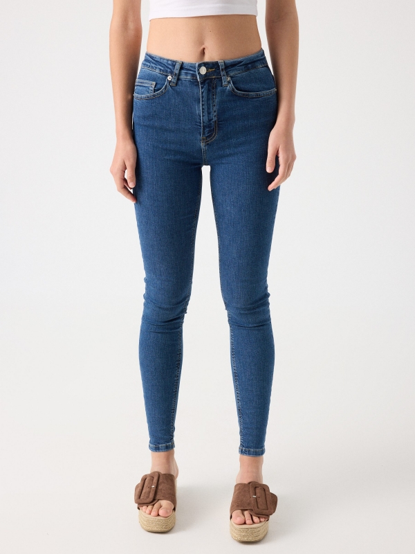 Jeans skinny básico cintura alta azul vista meia frontal