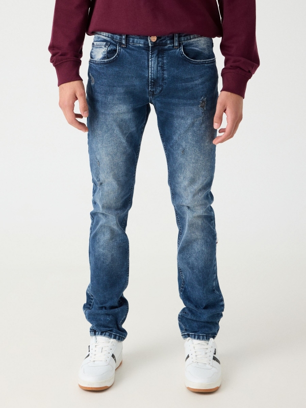 Jeans regular efeito gastado azul marinho vista meia frontal