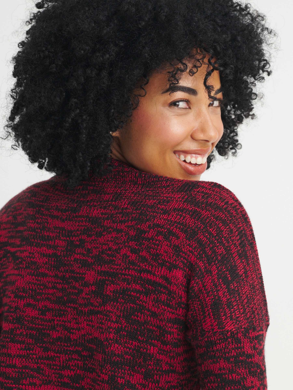 Heather cropped sweater red detail view