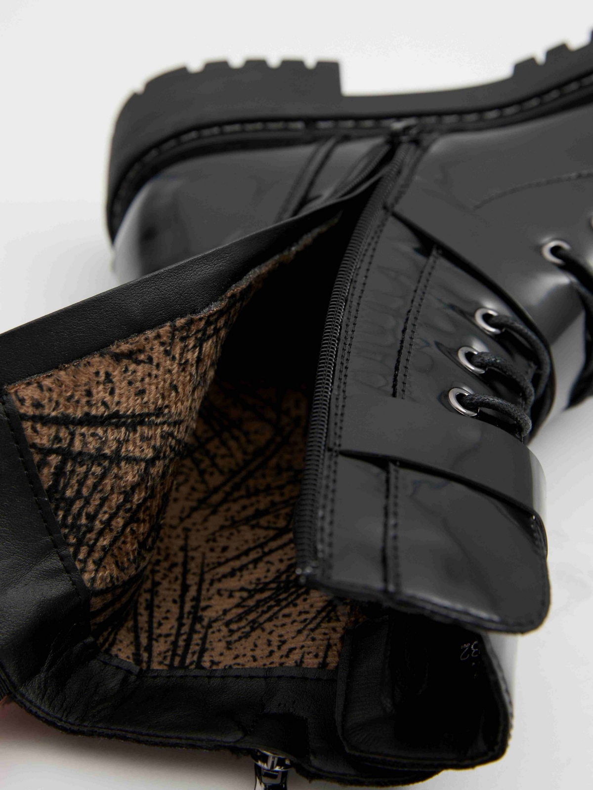 Zipper buckles ankle boots black