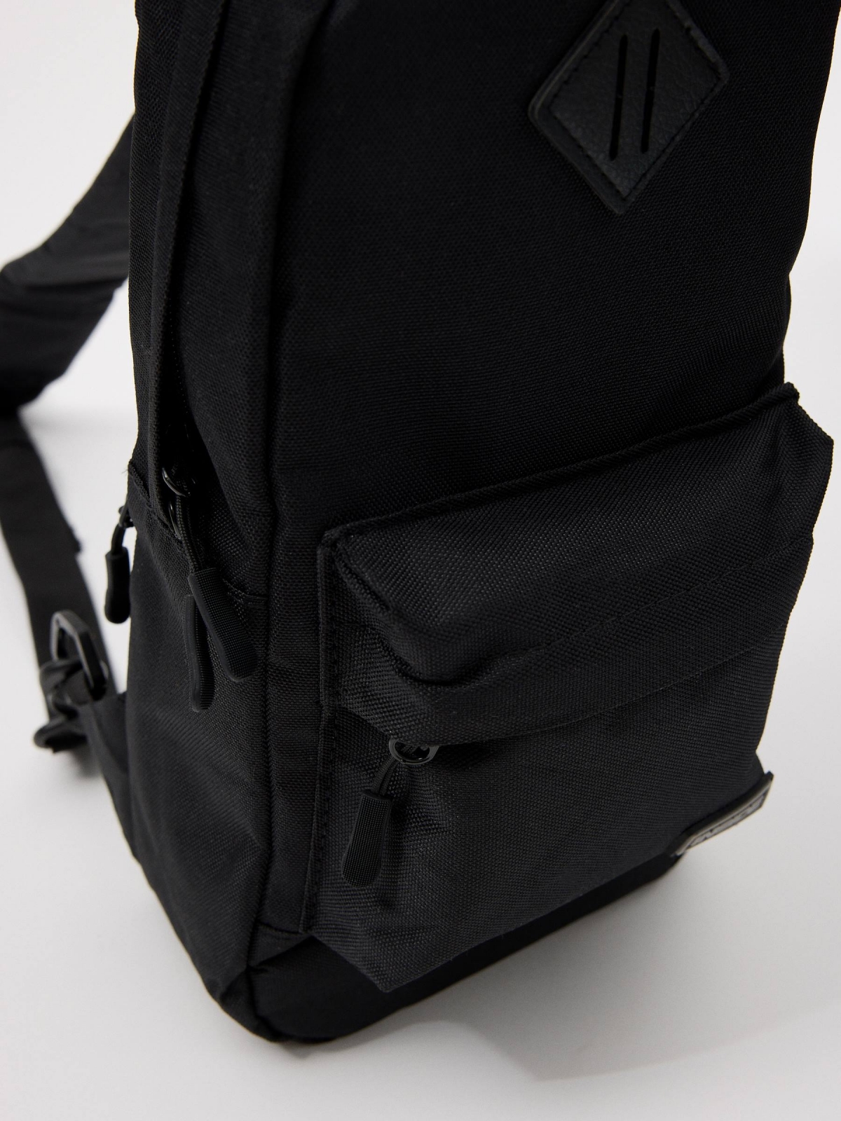 Men's shoulder bag black detail view