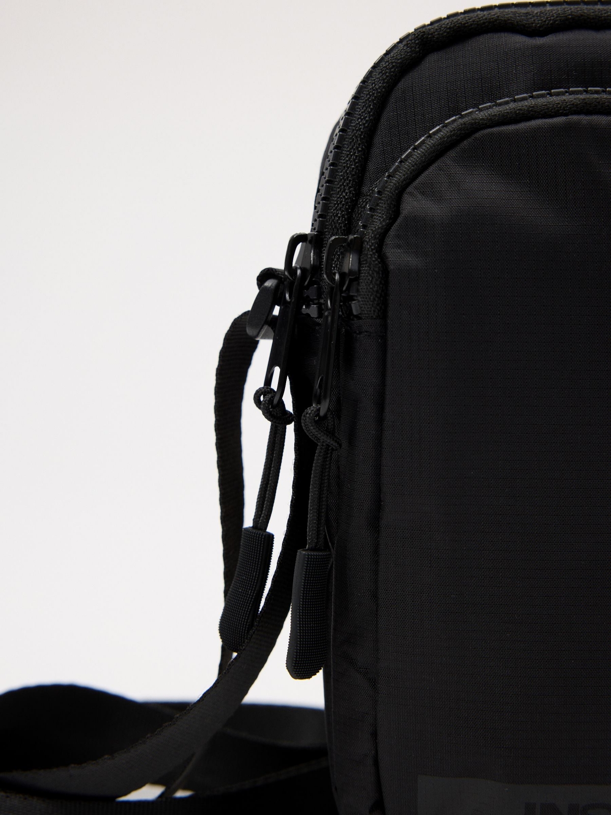 Black smartphone bag black detail view