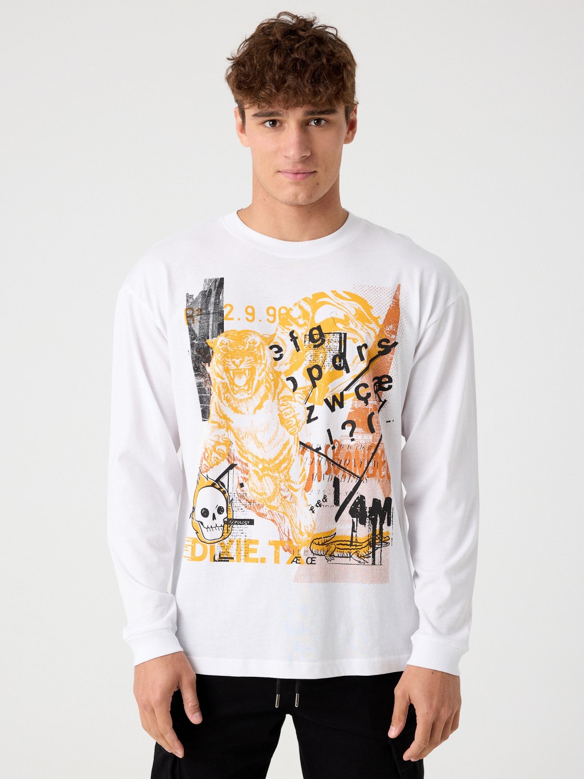 Combined print long sleeve t-shirt white middle front view