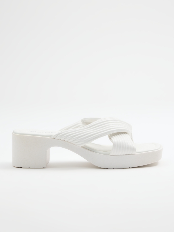 Platform sandal with knot strip white
