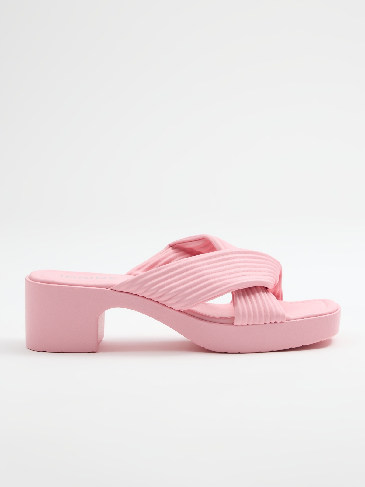Sandália de plataforma com cinta cruzada rosa nude